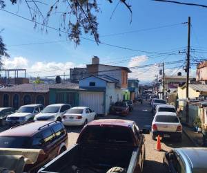 Habitantes de colonia Arturo Quezada denuncian el aumento de asaltos, donde sujetos en motocicleta atacan a ciudadanos y les roban pertenencias.