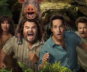 La nueva Anaconda es una comedia en la que un grupo de amigos inicia una aventura para recrear la película de los 90, aunque las historias no tienen ninguna relación entre sí.