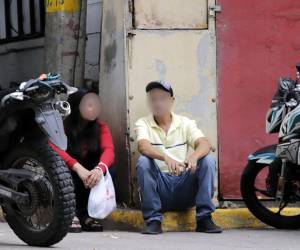 Los familiares de los adolescentes Ángel Henríquez y Andy Henríquez, llegaron para retirar los cuerpos de la morgue capitalina.