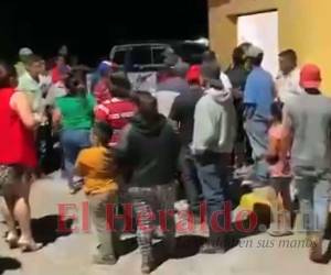 Los enfrentamientos entre pobladores se producen casi a diario, miembros de la Policía Nacional actúan como intermediarios.