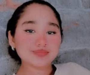 Familiares y vecinos lamentan la muerte de Erika Yojana, recordada por la dedicación a sus hijos.