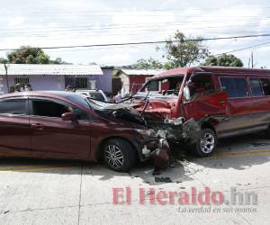 El exceso de velocidad es uno de los principales causantes de los accidentes de tránsito que, aparte de pérdidas materiales, acaban con vidas humanas.