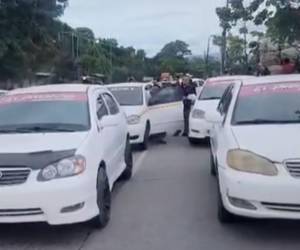 Transportistas protestan por aumento de la tasa vehicular en El Progreso, Yoro