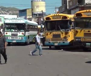 Los pasajeros afirman que la inseguridad en los buses se ha vuelto constante y exigen acciones inmediatas de las autoridades.