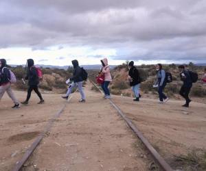 La multa se aplica para las personas mayores de 14 años que cruzan la frontera de los Estados Unidos de forma ilegal.