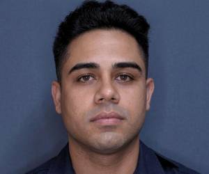 El agente Darlin Mejía falleció la mañana del lunes -27 de julio- tras un operativo para ejecutar una orden de captura en el municipio de Santa Rosa de Aguán, departamento de Colón. Así ocurrió el hecho: