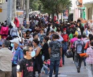 Para el primer trimestre de 2023 se reportaron 77,561 deudores más en la central de riesgo respecto a 2023 cuando habían registrados 1,005,579 personas en mora.