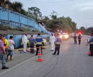 La madrugada de este sábado 13 de junio dejó una nueva tragedia vial en el norte del país, luego de un fuerte accidente en el sector de La Campana, en la carretera que conecta Puerto Cortés con San Pedro Sula.
