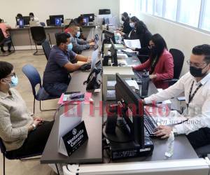 El 51% de los gastos ejecutados por el gobierno en los seis primeros meses de 2022 son para salarios de los servidores públicos.