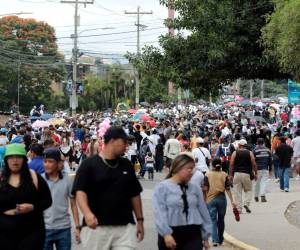 Imagen captada al finalizar los desfiles en Tegucigalpa.