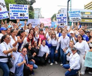 La movilización pacífica reunió a empresarias, productoras, académicas y lideresas comunitarias que demandaron elecciones libres, transparentes y seguras.