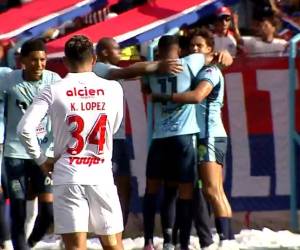 El Génesis busca dar la sorpresa ante el Olimpia en La Paz.