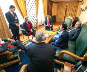 La presidenta Xiomara Castro tuvo una reunión con Qu Dongyu, director de la FAO y quien extendió su ayuda al país.