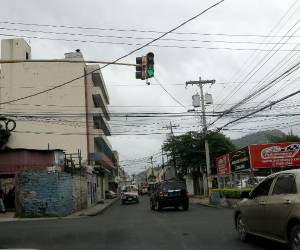 La red semafórica de Tegucigalpa y Comayagüela podría comenzar a modernizarse a finales de 2026, según informó la Alcaldía Municipal del Distitro Central (AMDC).