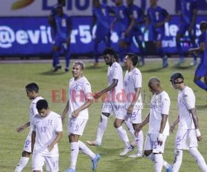 La H perdió 1-2 ante los caribeños, quienes sin mostrar mucho, fueron superiores a los locales que aún no levantan nivel después de probar dos directores técnicos: “Bolillo” Gómez y ahora Vázquez.