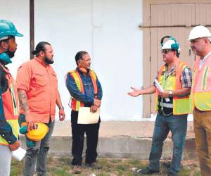 Los comisionados de la CREE participaron en este procedimiento en el que se supervisó el 90% de la red de distribución eléctrica.