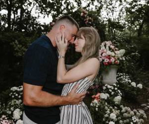 La boda de Taylor Swift y Travis Kelce toma forma con detalles que apuntan a una celebración íntima pero cargada de sorpresas entre amigos cercanos.