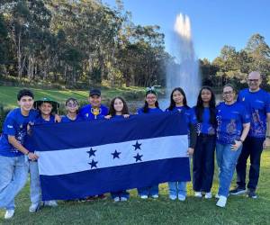 El equipo de Sunshine School que representó a Honduras en Australia y ganó dos importantes premios.