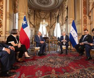 El presidente electo se reunió con su homólogo hondureño, Nasry Asfura.