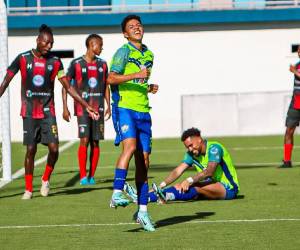 Imágenes del desarrollo del partido.