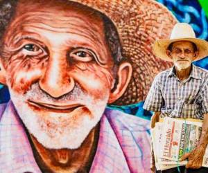 Don Lalito, reconocido vendedor de periódicos, recorrió durante décadas las calles de La Paz, donde se convirtió en un ícono local.