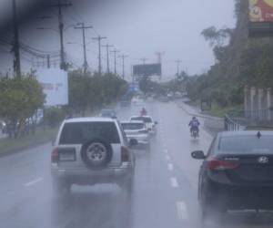 Se esperan lluvias en varias regiones del país para este lunes, según Cenaos.