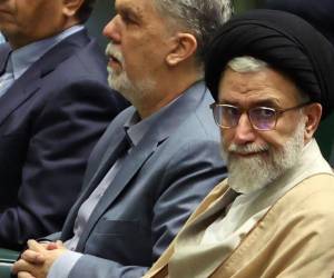 El ministro de Inteligencia iraní, Ismail Jatib, murió en un bombardeo la noche del martes.