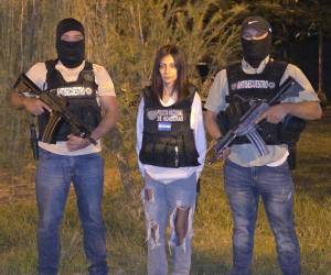 Agentes de la Unidad Nacional Antisecuestros de la Policia Nacional localizaron y rescataron a la joven que solicitaba diez mil dólares a su pretendiente de nacionalidad norteamericana.