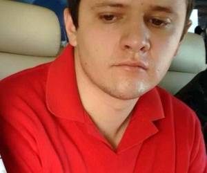 Mientras que en las montañas de Tapalpa, Jalisco, las balas marcaban el fin de Nemesio Oseguera Cervantes, alias El Mencho, a miles de kilómetros de distancia, su primogénito Rubén Oseguera González, alias El Menchito, recibía la noticia en una cárcel de máxima seguridad en Estados Unidos.