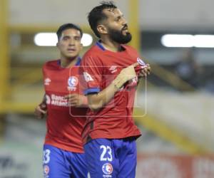 Santiago Ramírez se estrenó como goleador con la camisa del Olimpia.