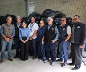 La AMDC entregó 5,000 kits escolares a estudiantes de 120 centros educativos del Distrito Central.