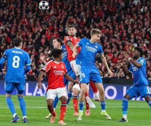 Real Madrid visita a Benfica en el Estadio Da Luz.