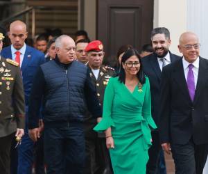 La presidenta encargada exhortó a los venezolanos a seguir trabajando para que en este nuevo año se cumplan los objetivos de los sectores productivos.