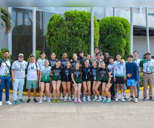 Las Wildcats y su equipo posaron ante la cámara convertidos en unos verdaderos campeones.