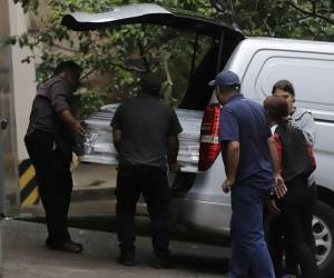 Su cuerpo fue retirado de la morgue del Ministerio Público (MP), horas después de haber sido ingresado.