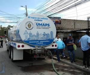 Mientras continúa la distribución de agua mediante cisternas, las autoridades también avanzan en otras medidas para aumentar la disponibilidad del recurso en la capital.
