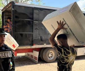 El Consejo Nacional Electoral aún no decide cuál empresa se encargará del transporte del material electoral, mientras el plazo para iniciar el despacho está por cumplirse.
