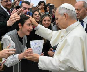 Ana María Kafati fue diagnosticada con un agresivo cáncer de mama a los 17 años, una enfermedad poco común para su edad y más propia de mujeres adultas.