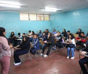 La Secretaría de Educación fusionó en la misma semana el feriado correspondiente al Día de la Independencia y del Día del Maestro Hondureño.