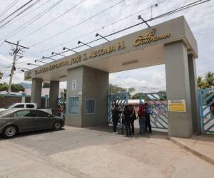 La Villa Olímpica permanece silenciosa, lejos de la expectativa de movilización permanente.