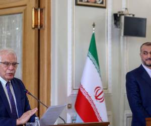 El jefe de la diplomacia de la Unión Europea (UE), y el ministro de Asuntos Exteriores iraní, Hossein Amir Abdollahian.