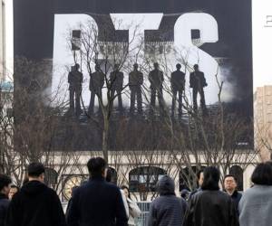 El escenario principal mide unos 17 metros de ancho, con una estructura elevada de más de 14 metros de altura, y el evento será captado por 23 cámaras.