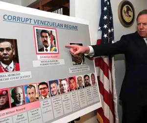 Tras ese anuncio, Diosdado Cabello sostuvo que el «Cartel de los Soles es un invento», que los estadounidenses «inventaron eso y en ese tiempo ha tenido como 300 jefes.