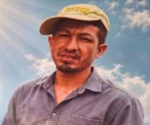 Javier Moreno, de 34 años, fue interceptado mientras viajaba en motocicleta con su esposa y posteriormente, asesinado a disparos.