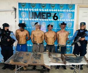 Los cuatros jóvenes fueron remitidos a los tribunales de justicia, junto a las evidencias que les decomisaron.