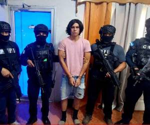 El viernes 5 de junio, la Policía Nacional confirmó la captura de un hombre, señalado como el segundo implicado en la terrible masacre registrada el pasado 21 de mayo, en la que murieron 20 personas que trabajaban en una finca de palma africana en Trujillo, Rigores. ¿Quién es este segundo sospechoso? A continuación los detalles.