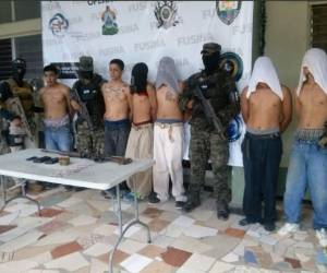 Cuatro de los seis detenidos son menores de edad, pero serían los que estén involucrados en la muerte del militar, según Fusina.