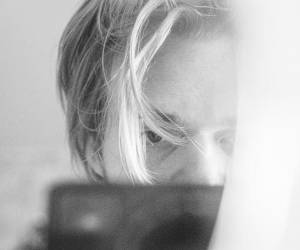 Durante varios meses, un equipo de periodistas de la cadena internacional CNN infiltró de manera encubierta una red global de hombres que se organizó para compartir de forma anónima métodos para drogar y agredir sexualmente a sus parejas mientras dormían. A continuación los detalles.