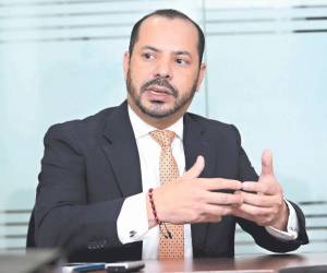 En su mensaje, el presidente del CAH subrayó que las denuncias de fraude deben sustentarse con pruebas claras.