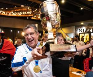 Rafa Villeda llegó a 10 títulos como presidente del Olimpia.